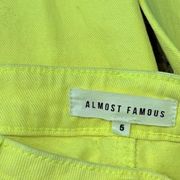 Almost Famous Jeans 5 Neon Yellow Distressed Denim Raw Hem Juniors - Picture 4 of 7